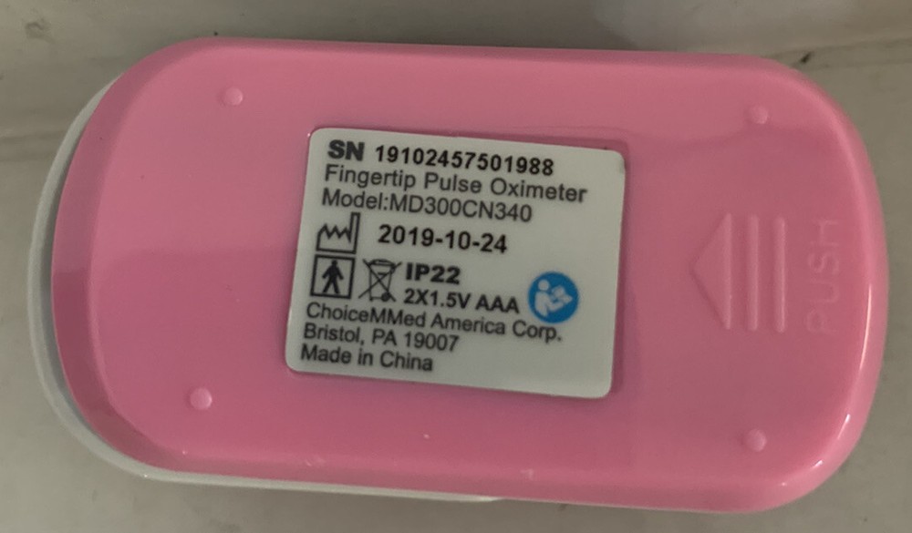 Fingertip Pulse Oximeter MD300CN340