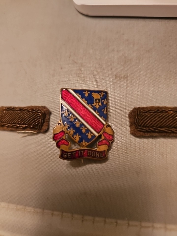 WW2 US Army 110th Engineer Pin Unit Crest Get It Done with Two Adddition Pieces