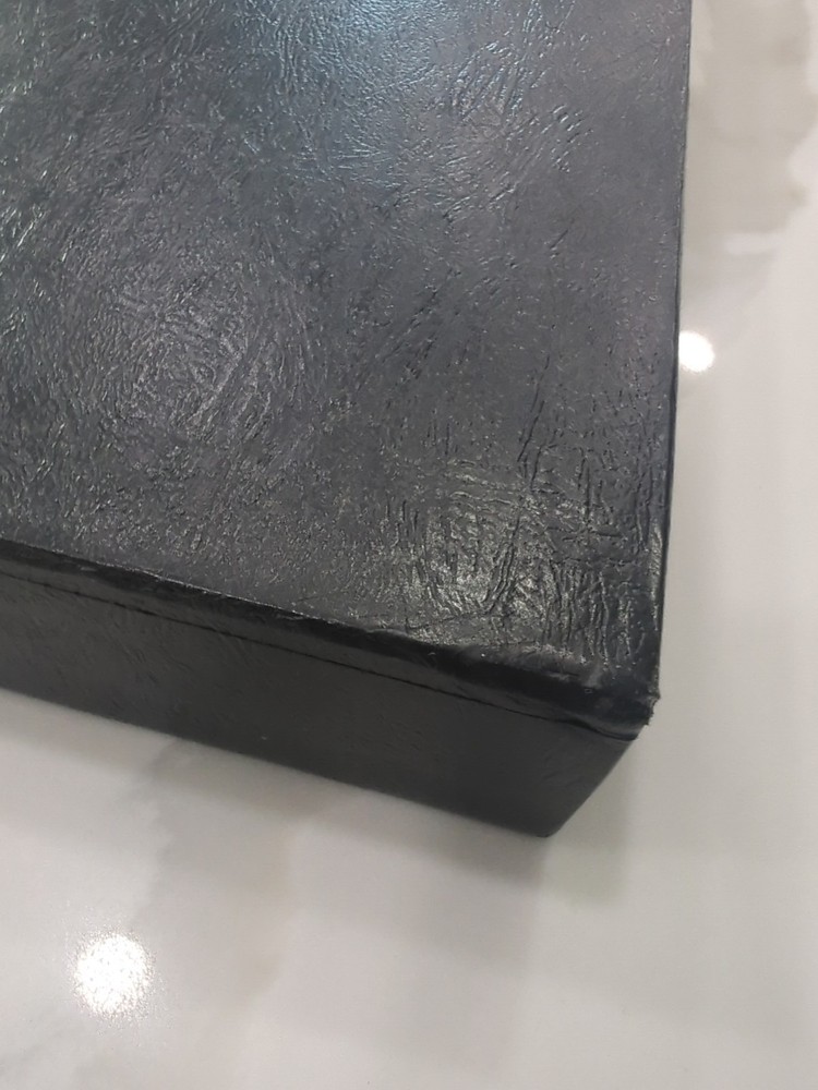 KISS Book KISSTORY USED Nice Ships Free DRGLAS