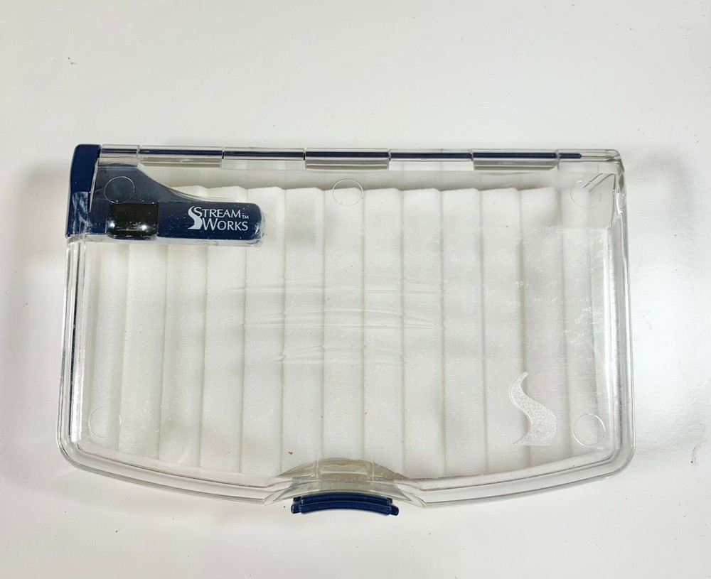 StreamWorks Medium Fly Box with Hook File, Clear