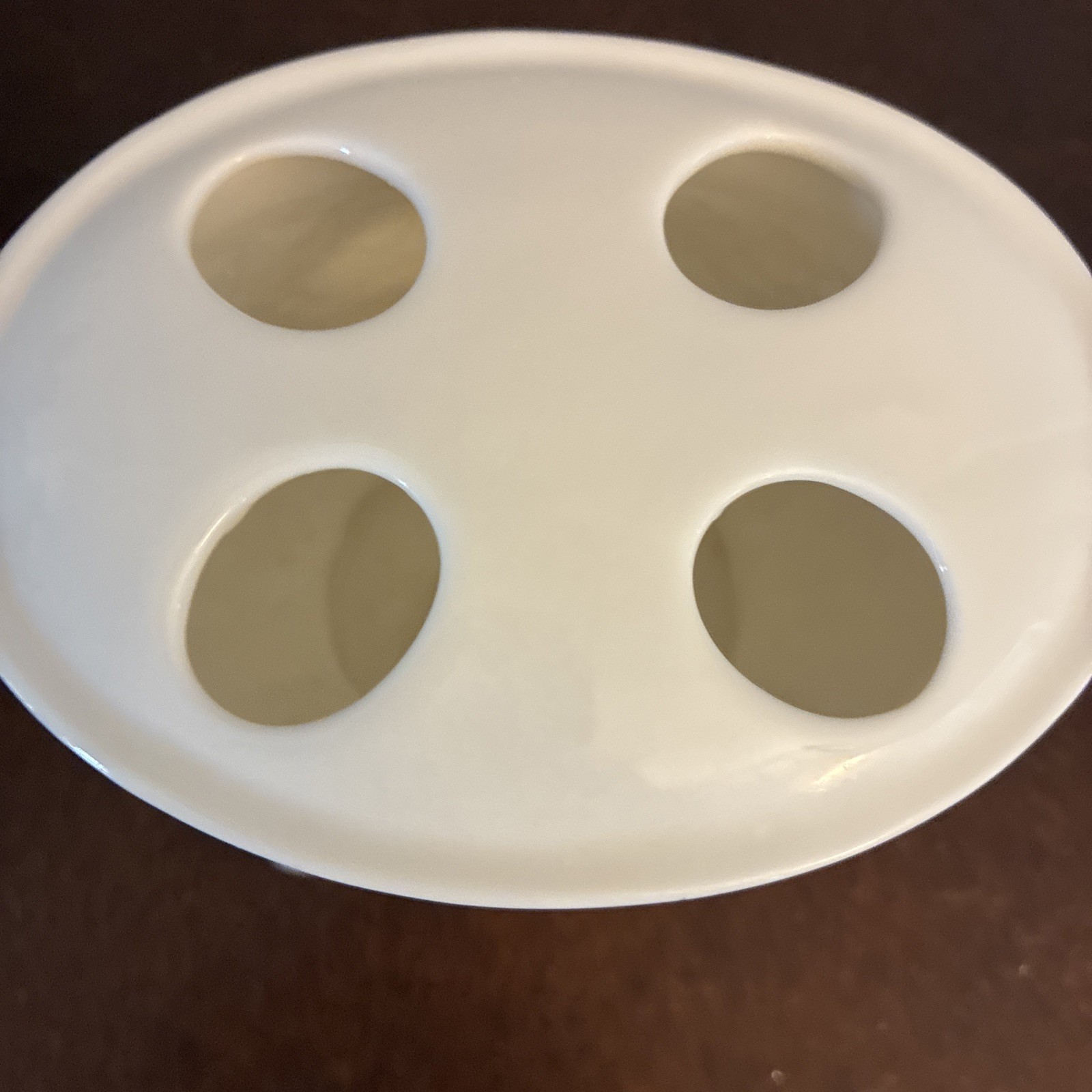 Croscill Willow Brook Acadia Ceramic Off White Toothbrush Holder Celery Bathroom