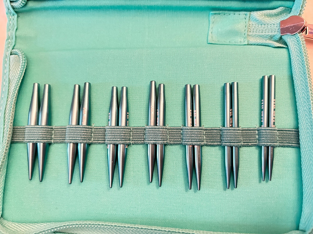 Hobbii Stellar Mini Interchangeable Circular Needle Set - Emerald