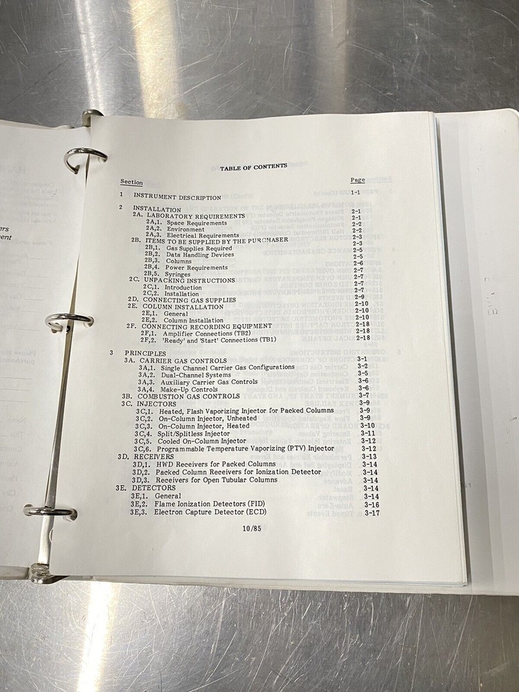 Perkin Elmer Sigma 300 Gas Chromatograph - Users Guide / Instructions Manual