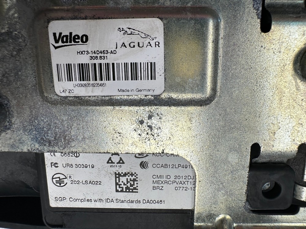 2016-2019 JAGUAR XE REAR LEFT (DRIVER SIDE) BLIND SPOT SENSOR CONTROL MODULE OEM