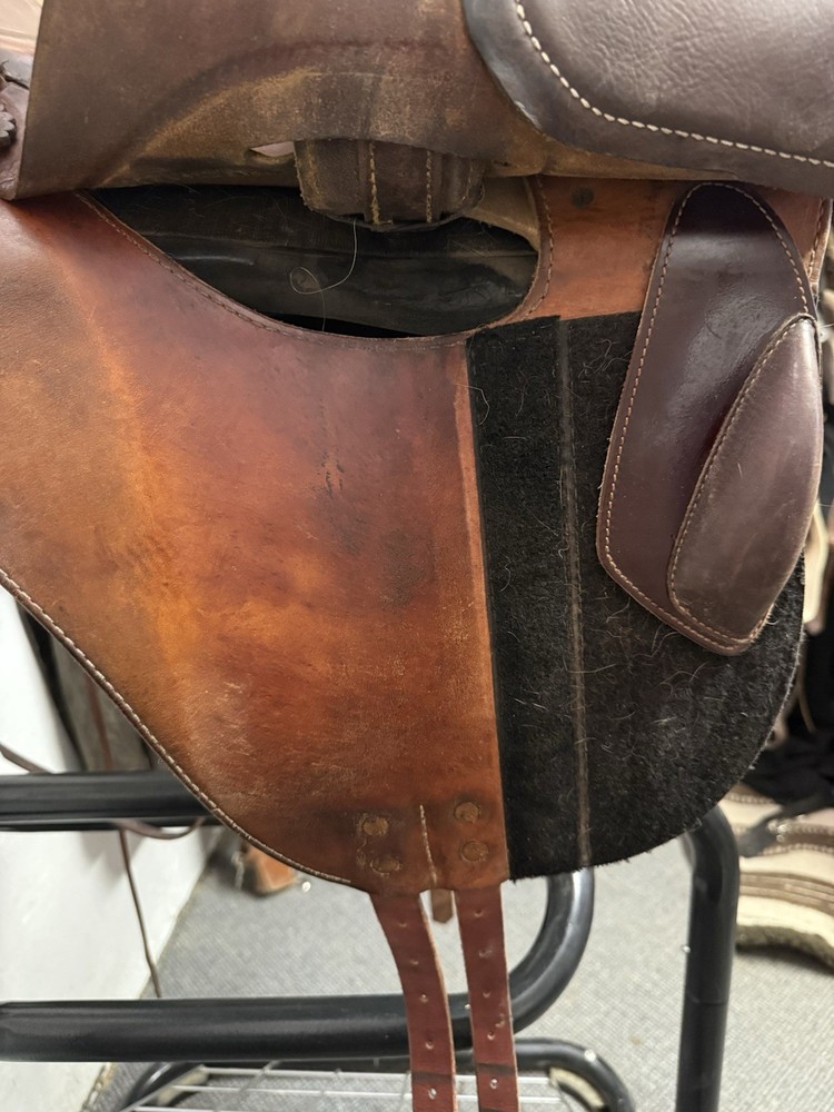 Specialized Saddles 15”.