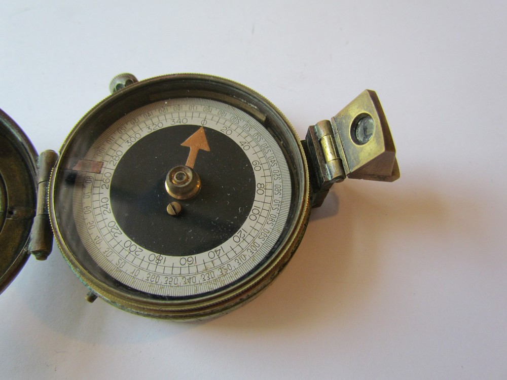 1918 US Engineer Corps WWI Compass C-E No 10996 Solid Brass Antique With Case