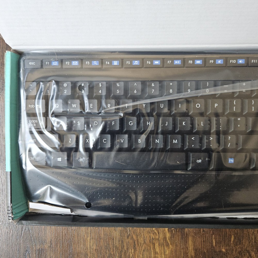 Logitech Wireless Combo Bluetooth Keyboard Mouse Black