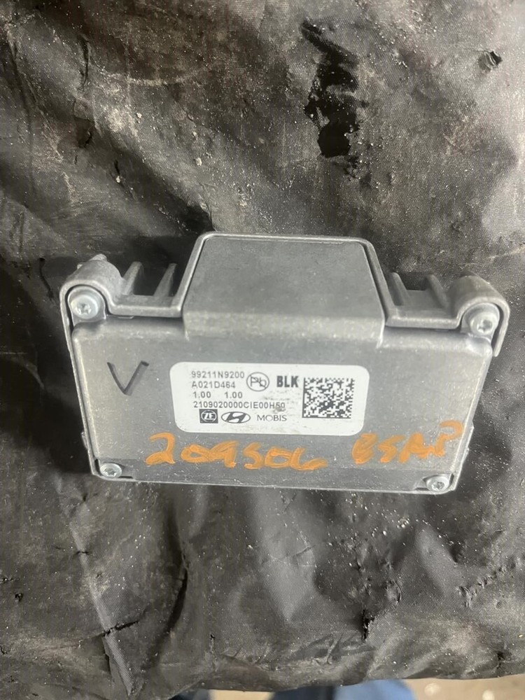 Camera/Projector Camera Windshield Mounted Fits 22-23 TUCSON 2303523