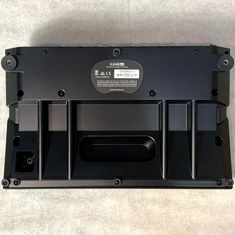 LINE 6 POD GO Multi Effects Processor Guitar Black with AC Adapter