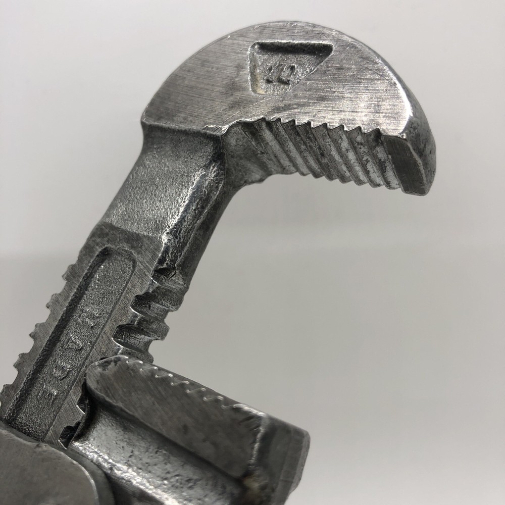 Vintage Stillson Trimo 10” Adjustable Pipe Wrench Red Handle