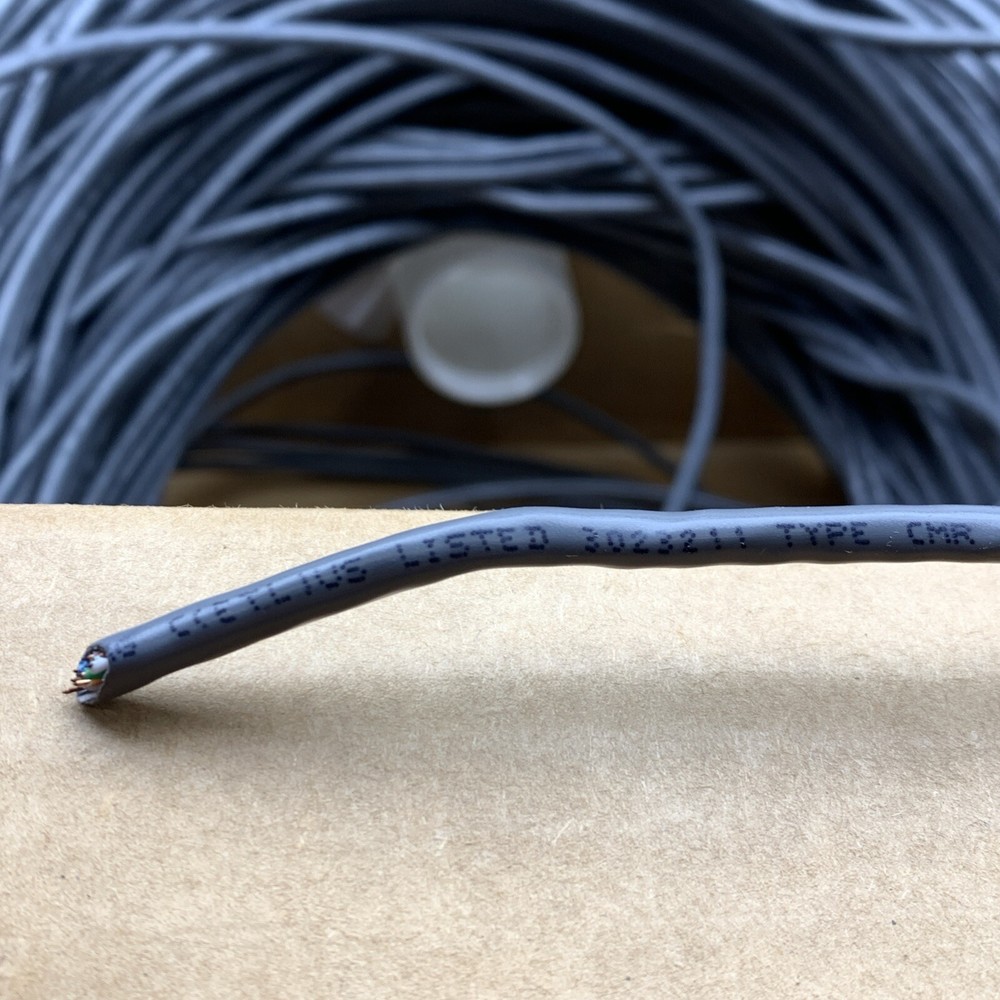 578ft SouthWire Type UTP CMR Gray 24/4 CAT5e Riser Cable