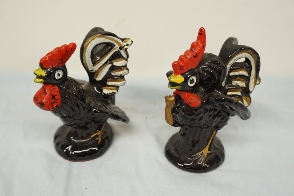 Salt & Pepper shakers-roosters