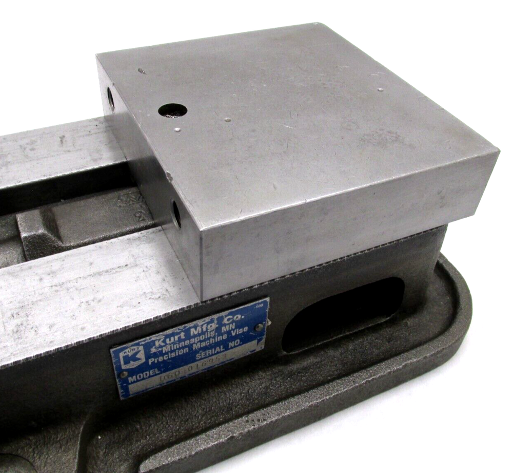 KURT ANGLOCK 6" MILLING MACHINE VISE - #D60