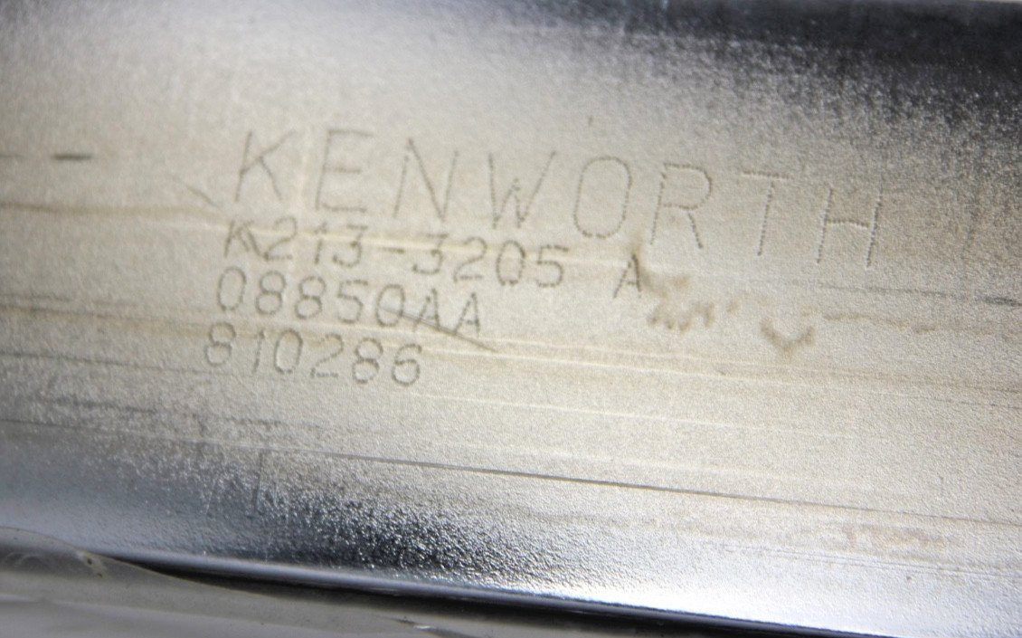 KENWORTH K213-3205 SHIELD-GRILLE FRONT NOS OEM New In Box Rare Ships Free