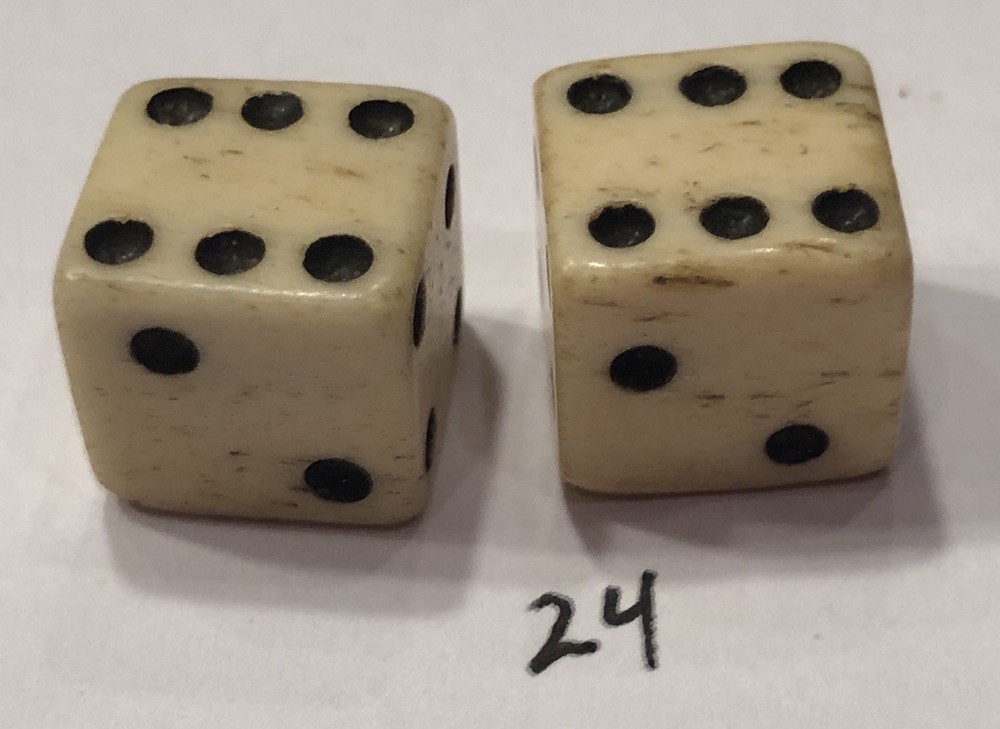 vintage Pair Bone (Bovine) Dice 7/16”