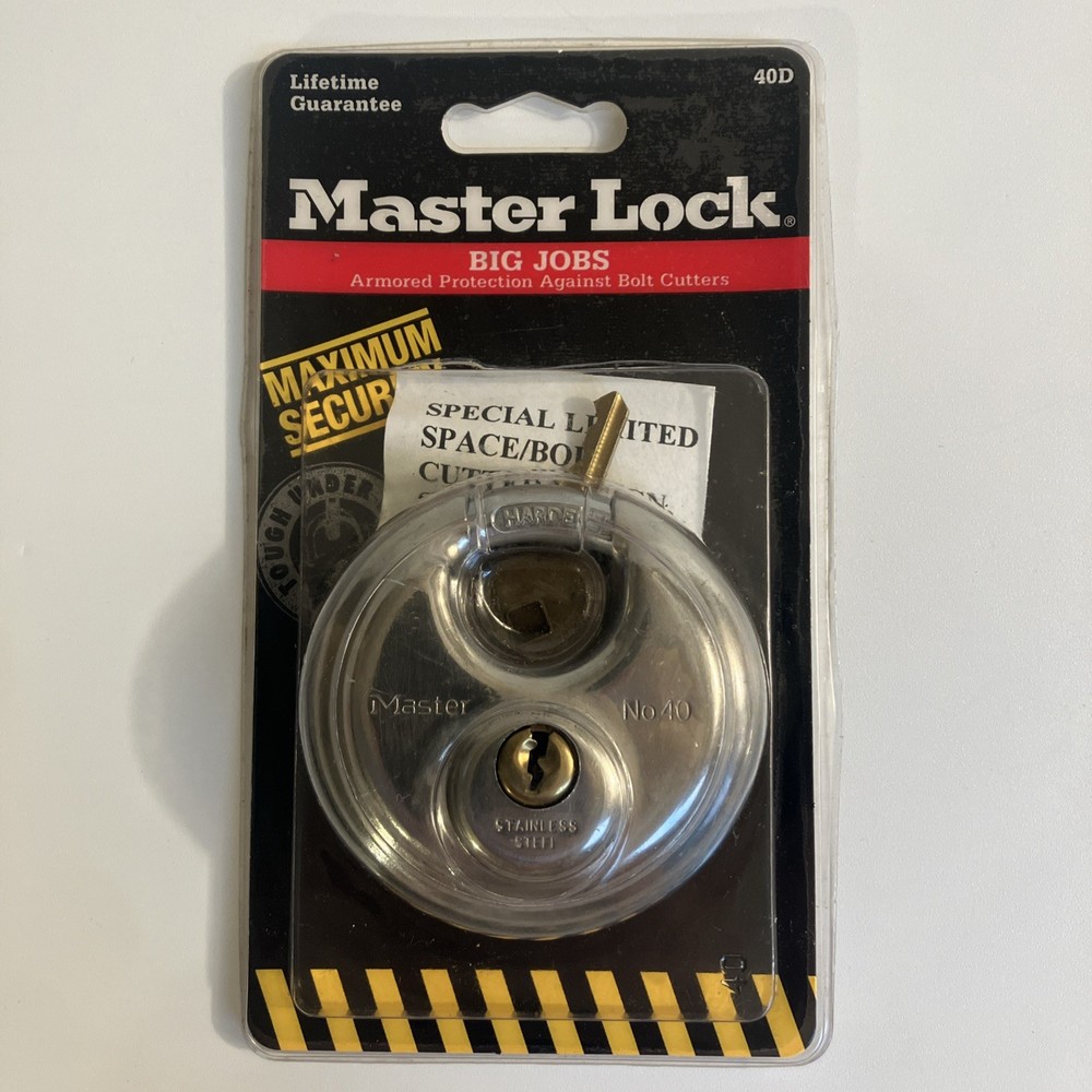 Master Lock Padlock 2-3/4" #40D Shielded Padlock Master Lock - NIP