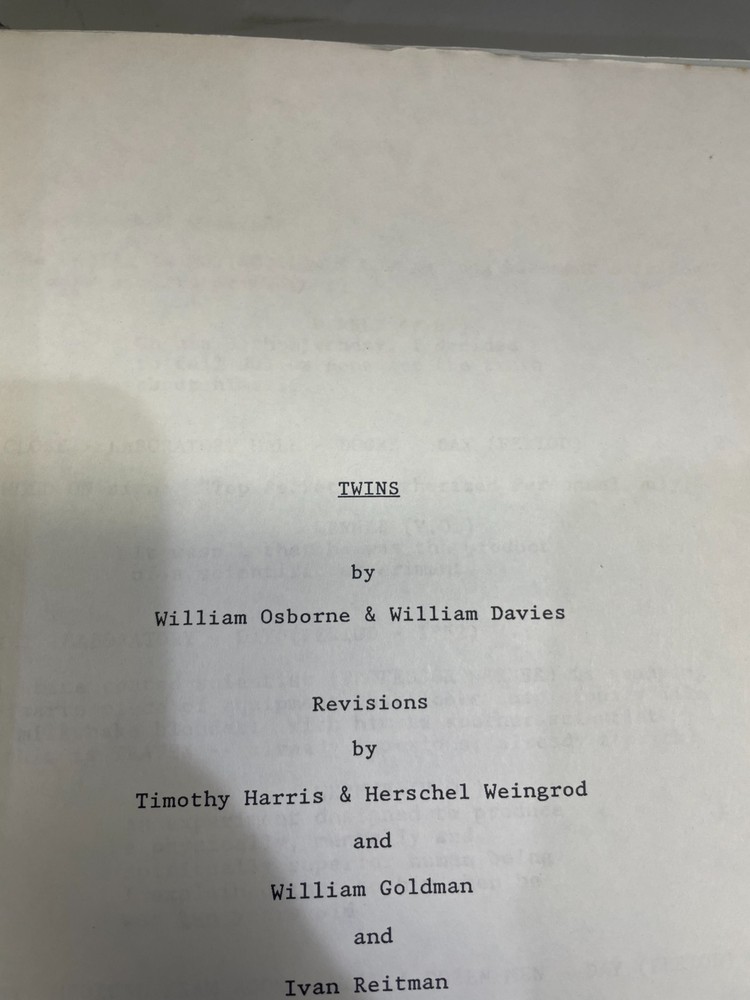 “Twins” Authentic Tv script Used On Set.