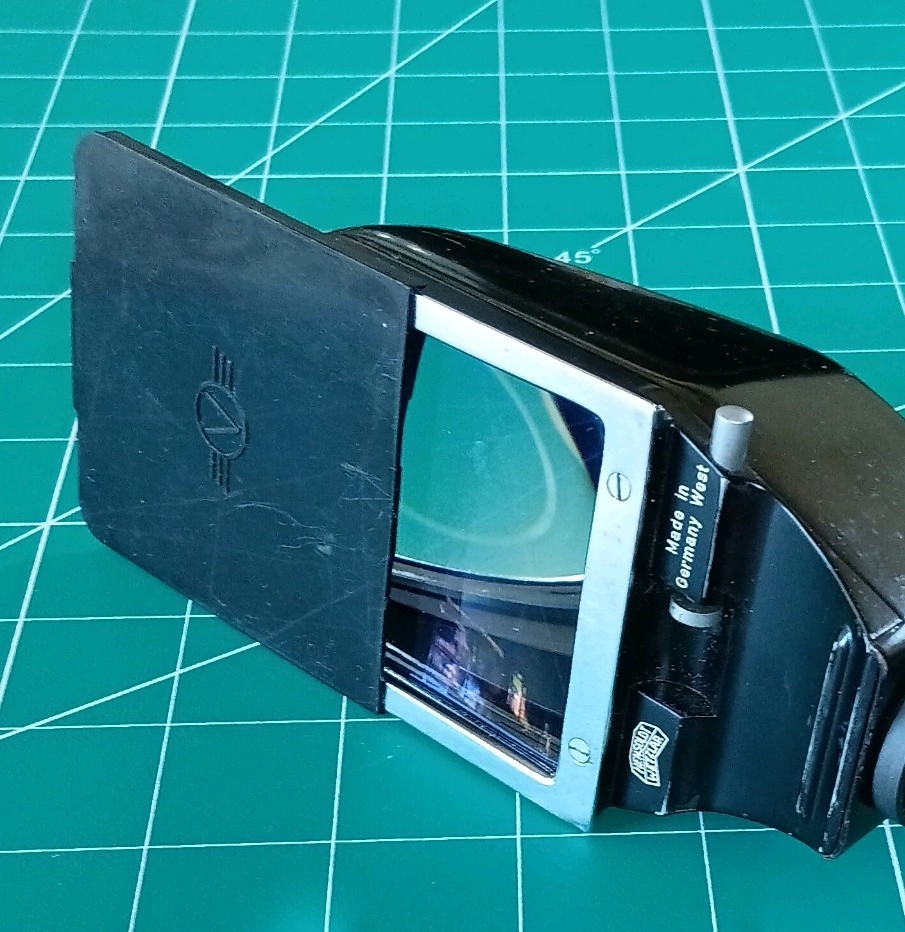 Hasselblad 90 degree prism viewfinder