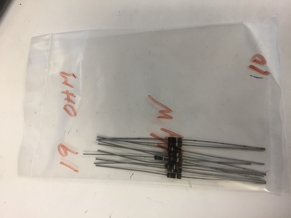 19 OHM 1/4 WATT  CARBON COMPOSITION RESISTOR 10 PCS