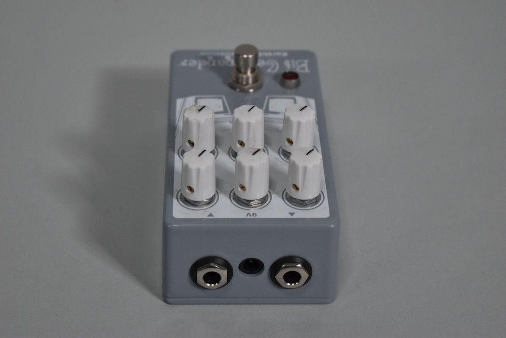 Earthquaker Devices Bit Commander Effects Pedal