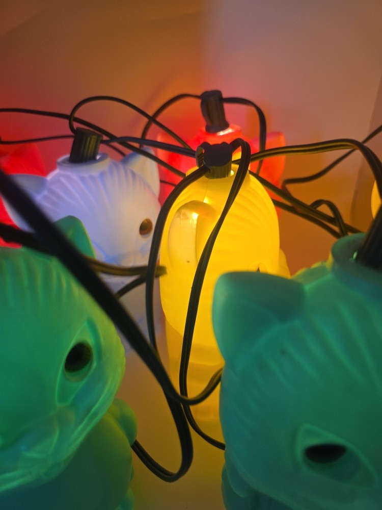 Vintage 7 Blow Mold Plastic Cat Kitty Patio RV String Light