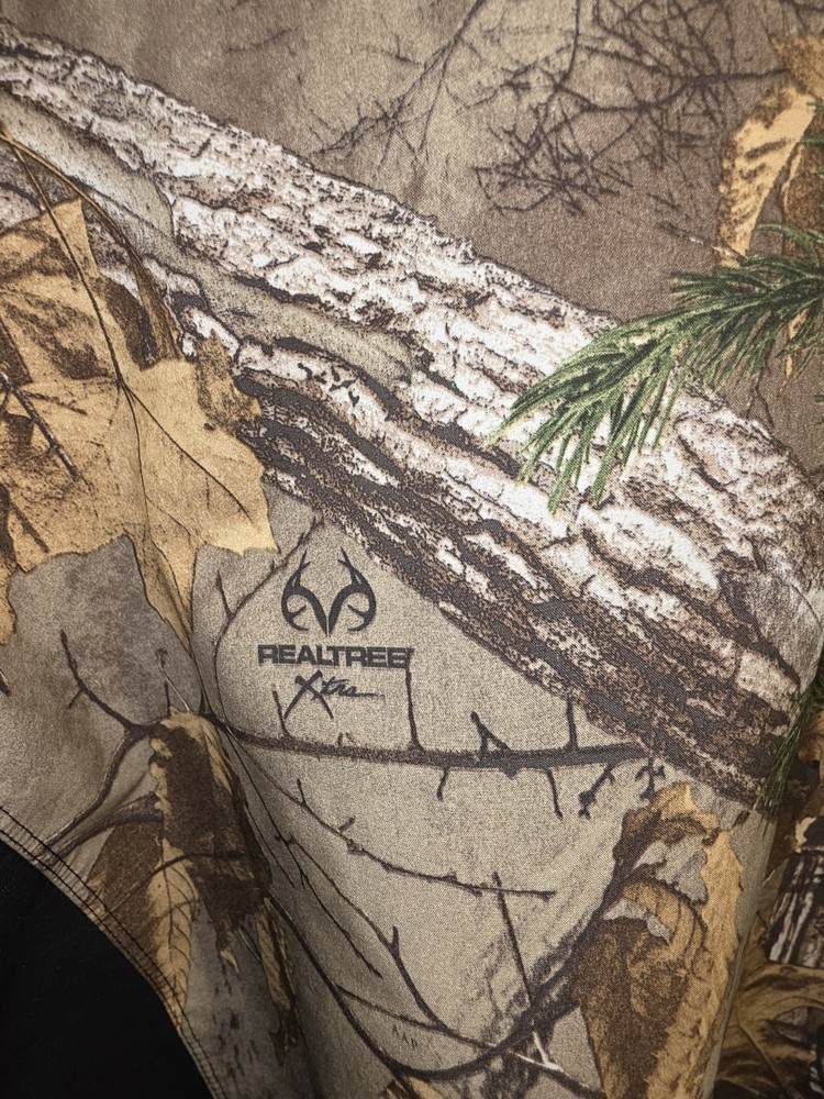 real tree camo jacket size large