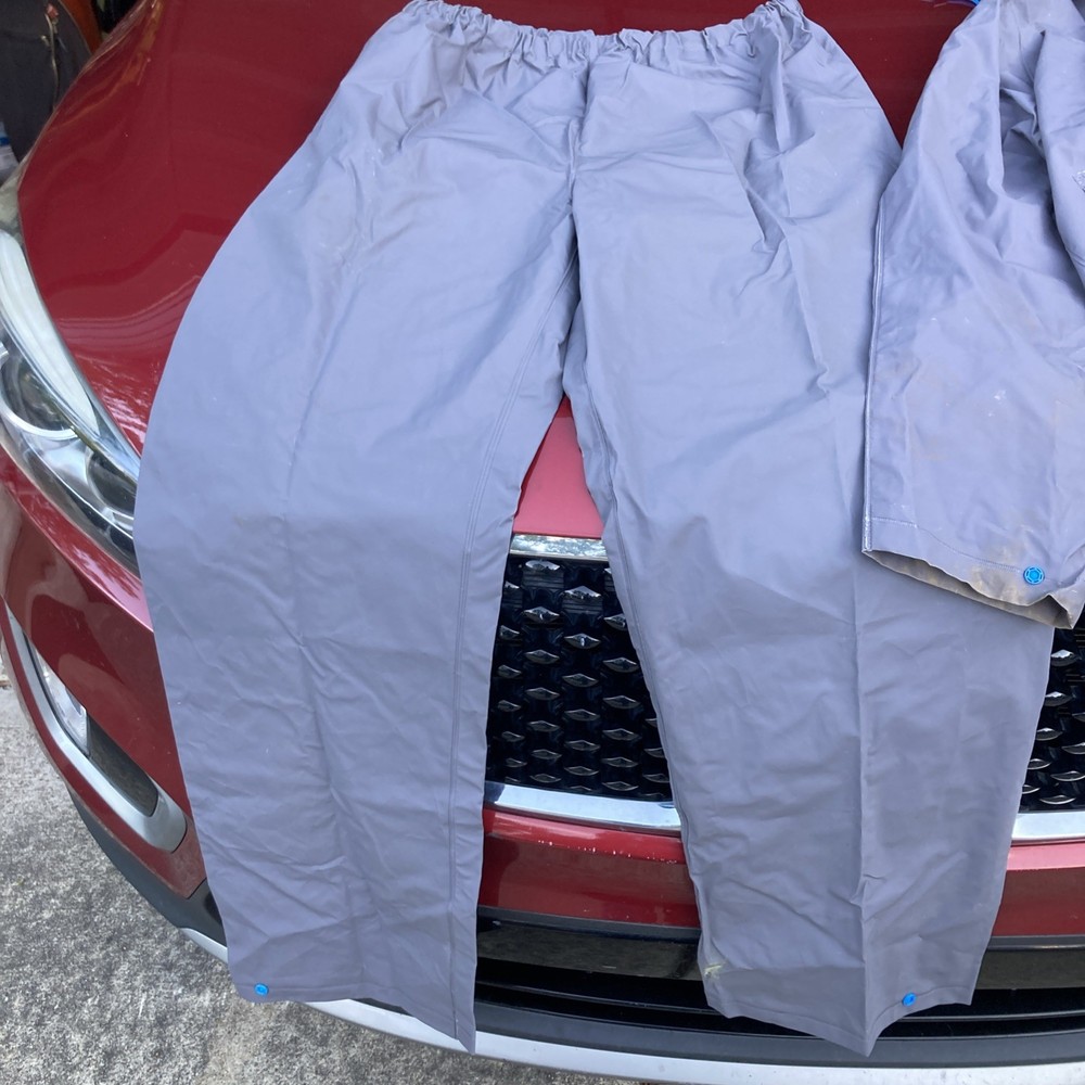 Coleman two-piece rain suit