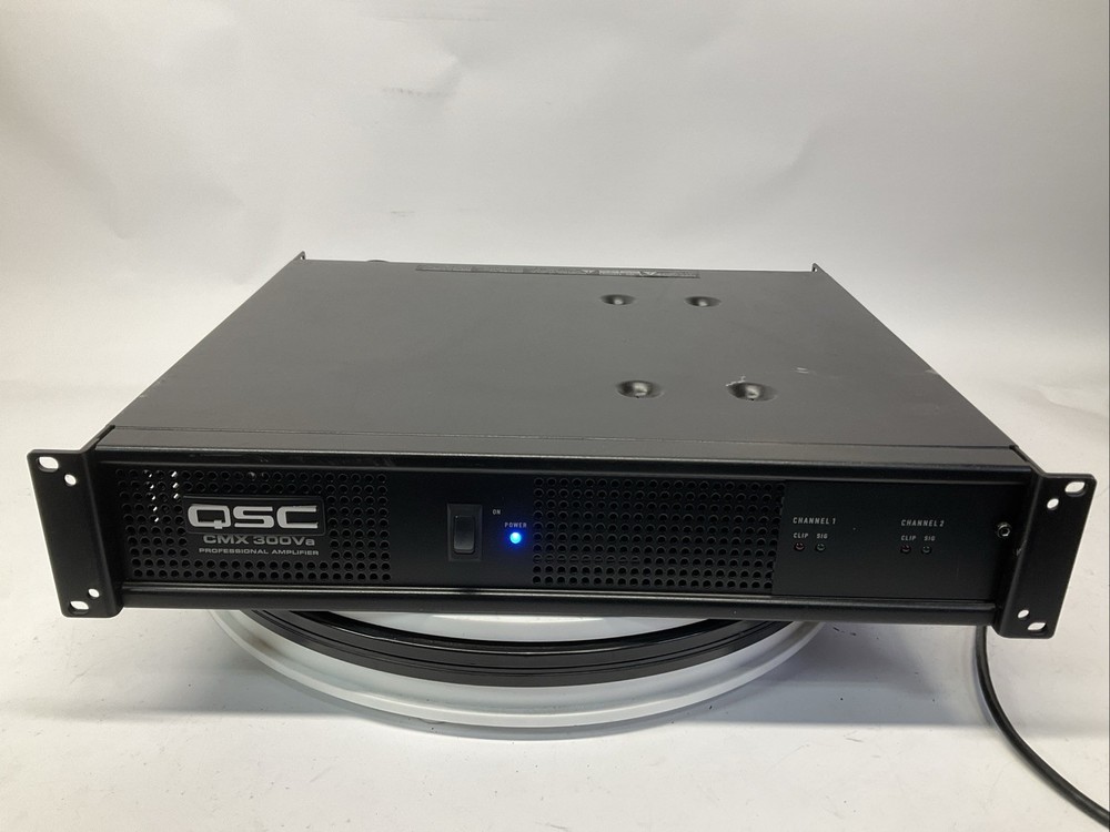 QSC CMX 300Va Professional Amplifier