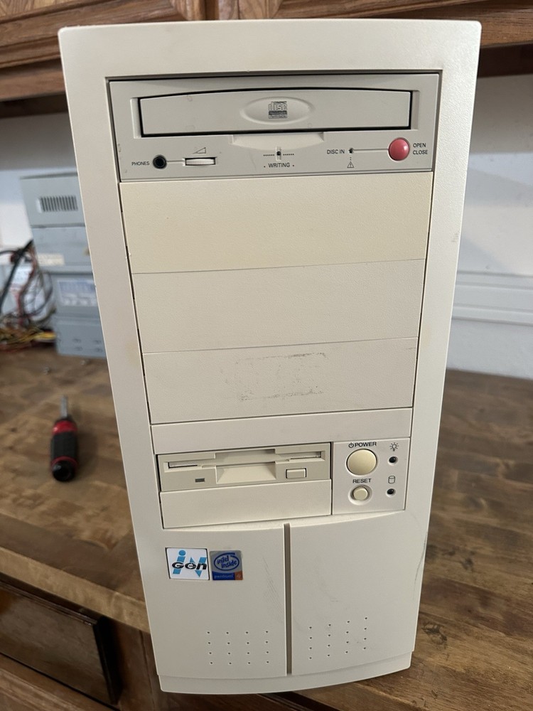 Vintage Custom Atx Retro Pc With Windows 98