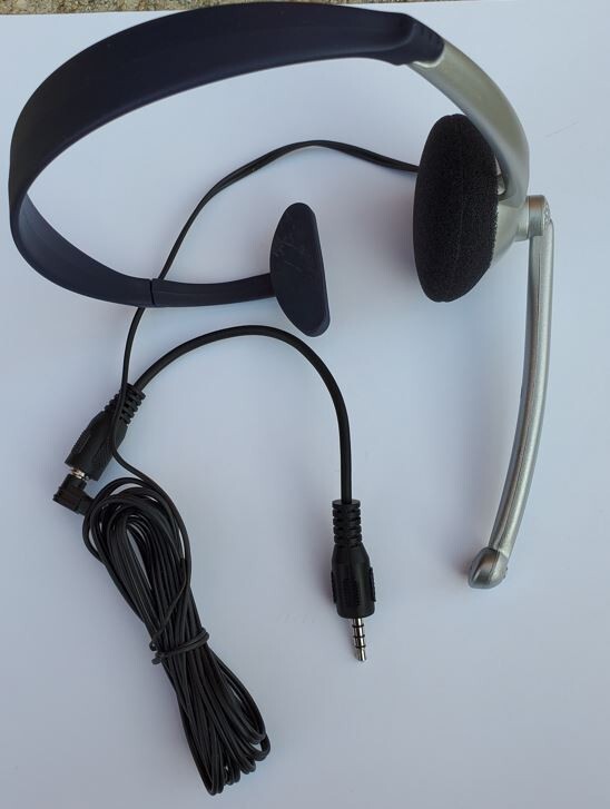 Headset-2.5 mm wired w microphone w 3.5mm adapter cable (QTY 2)