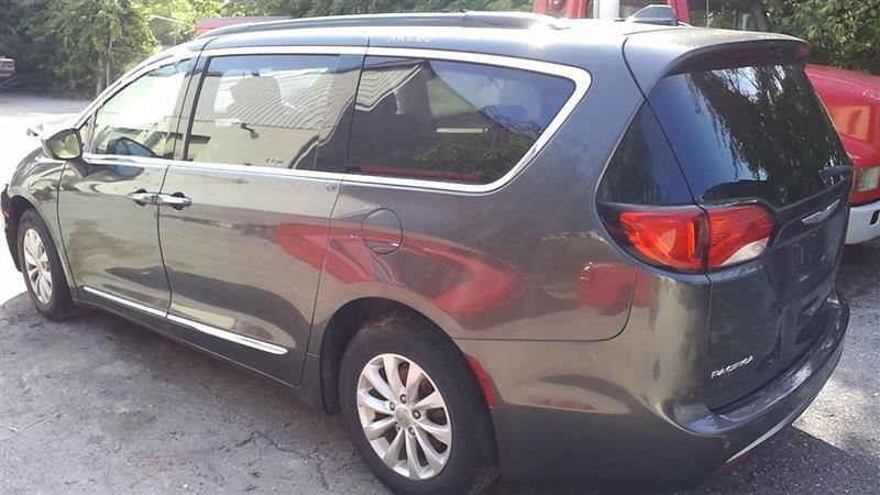 PACIFICA 2017 433255