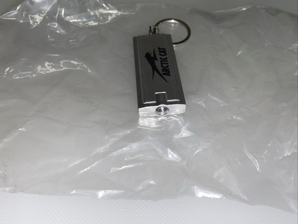 ARCTIC CAT SILVER FLASH LIGHT KEY CHAIN 405