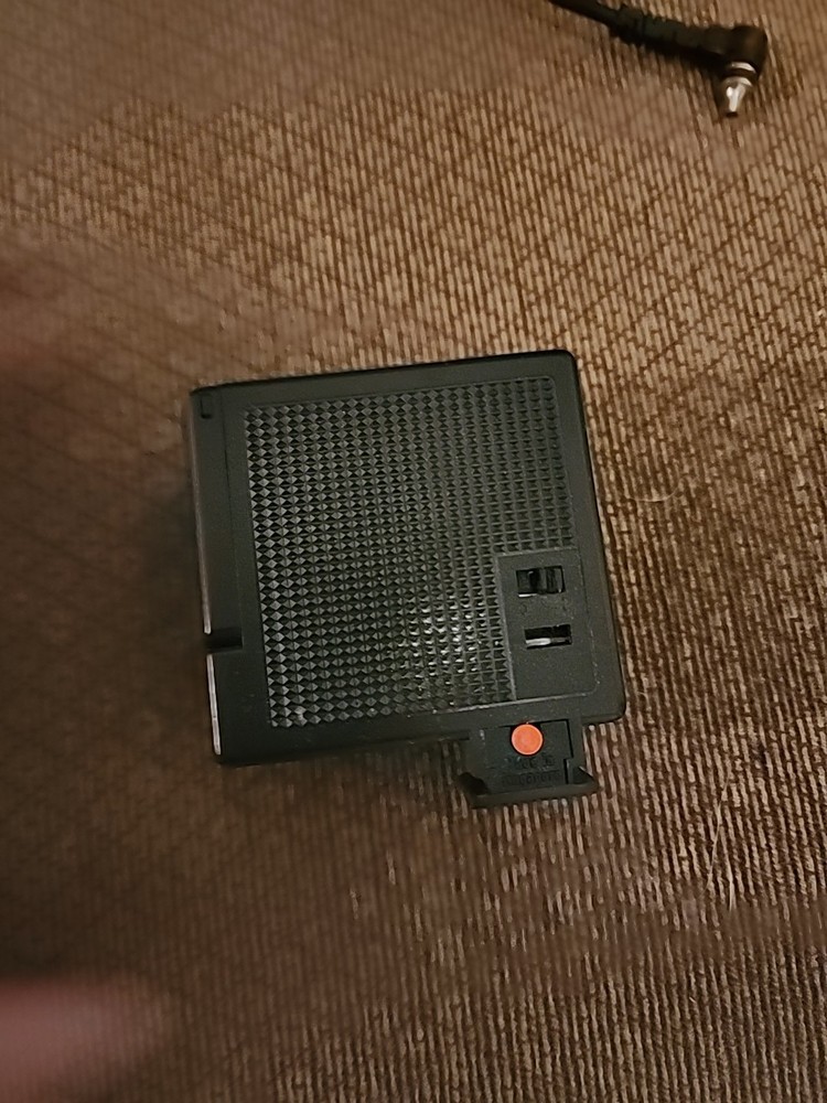 Rollei 100XL mini-electronic flash