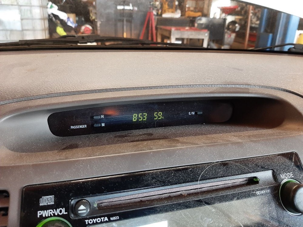 CAMRY 2003 Glove Box 1084967