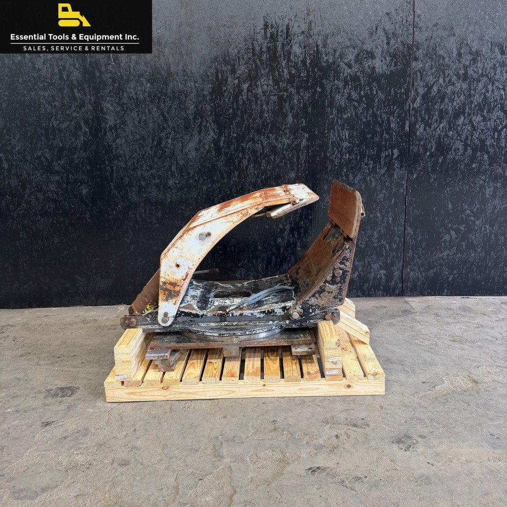 Cascade Rotating Paper Roll Forklift Clamp Class IV 4