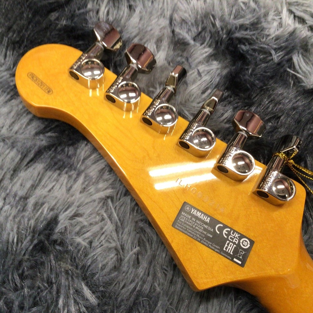 YAMAHA PACIFICA612V FM TBL (Translucent Black)