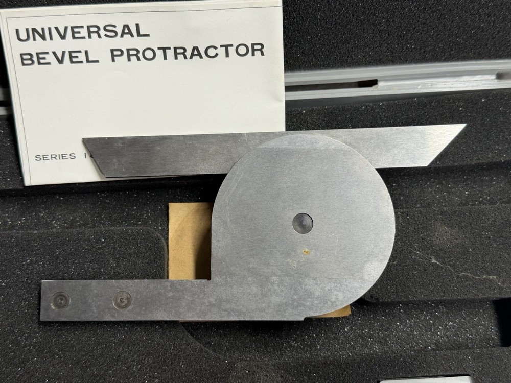 Mitutoyo Universal Bevel Protractor Model 6" Blade 187-904
