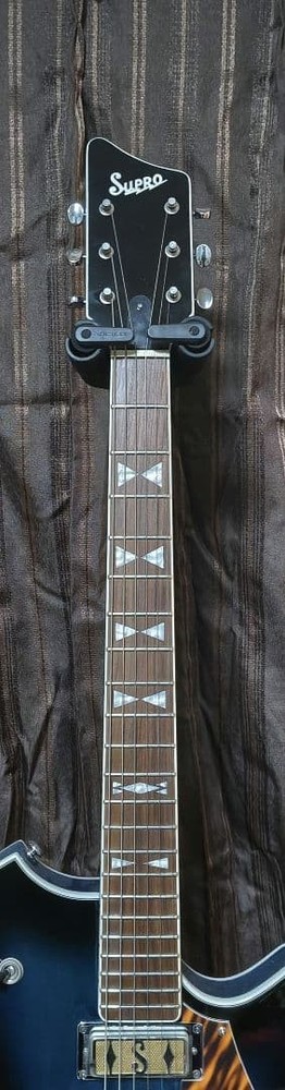 Supro Clemont Bizarre 335 Type