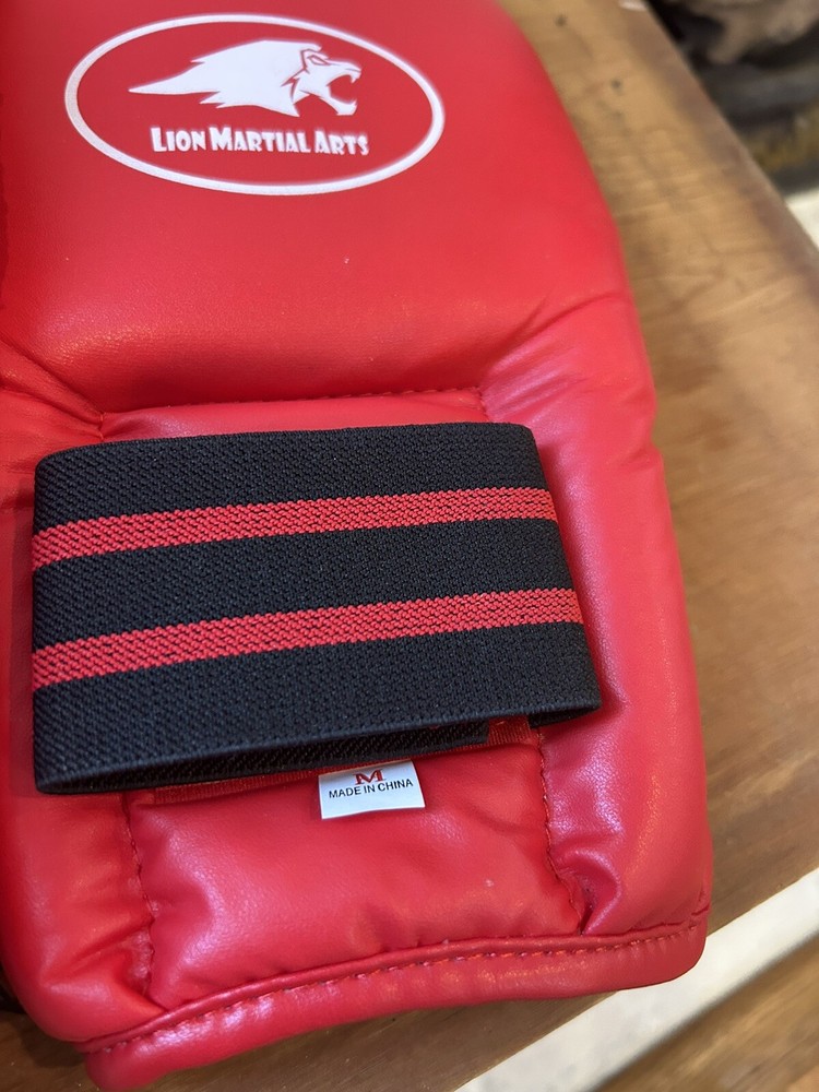 Lion Martial Arts Red Grappling Gloves Size Medium