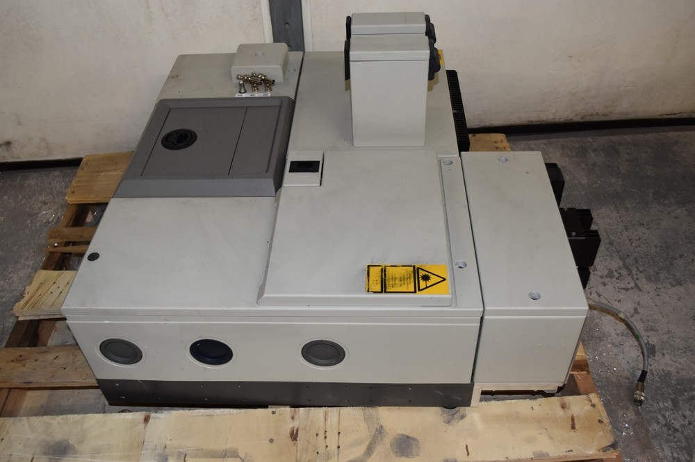 BRUKER EQUINOX 55 FT-IR SPECTROMETER (#4540)