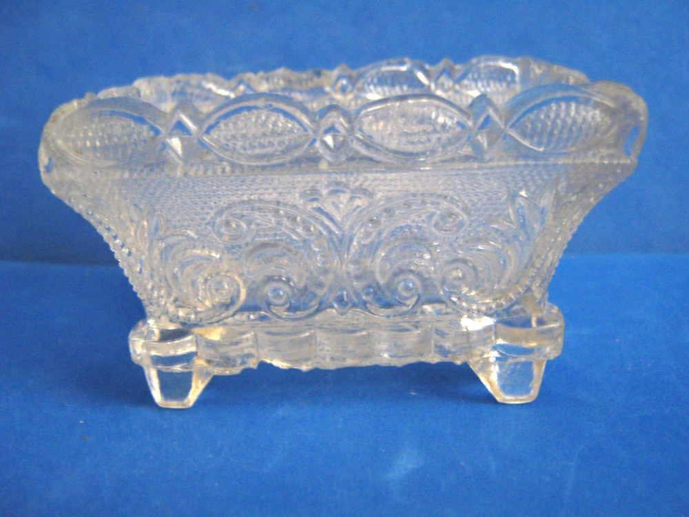 BOSTON & SANDWICH BEADED SCROLL & SCROLL LEAF LACY MASTER OPEN SALT CELLAR
