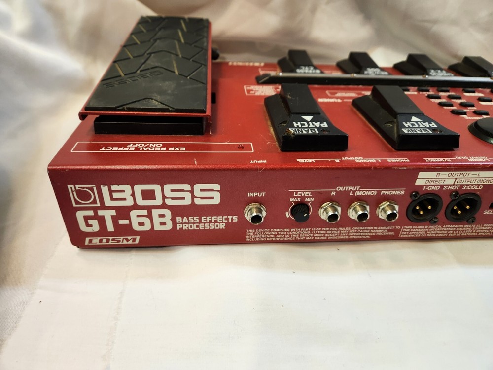 Red BOSS Bass Effects Processor GT-6B Guitar Multi-Effects Processor