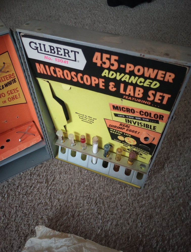 Gilbert 13041 Microscope And Lab Set