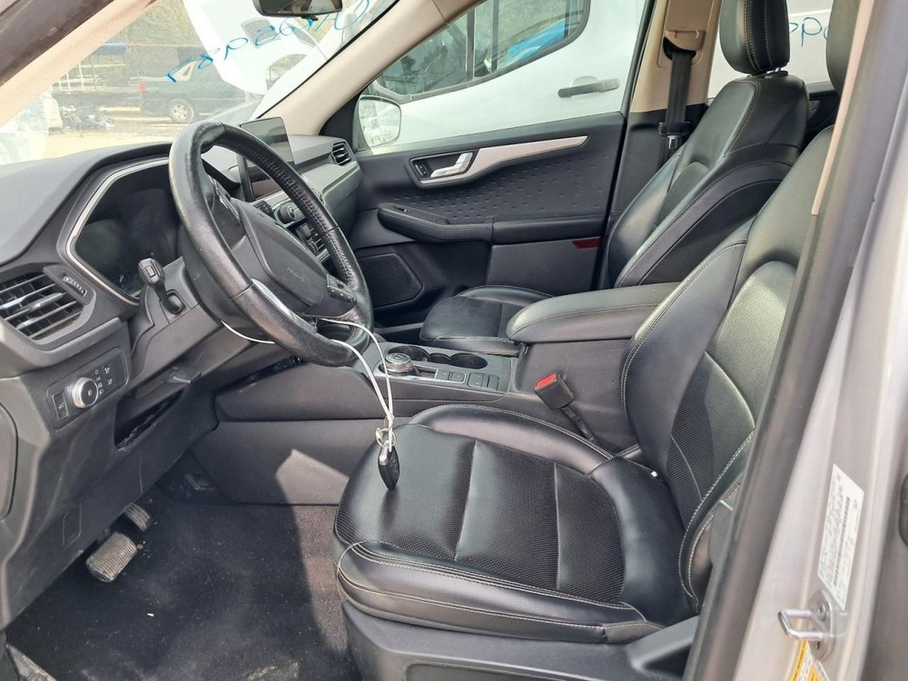 Console Front Floor With Automatic Temperature Control Fits 20-22 ESCAPE 4865180