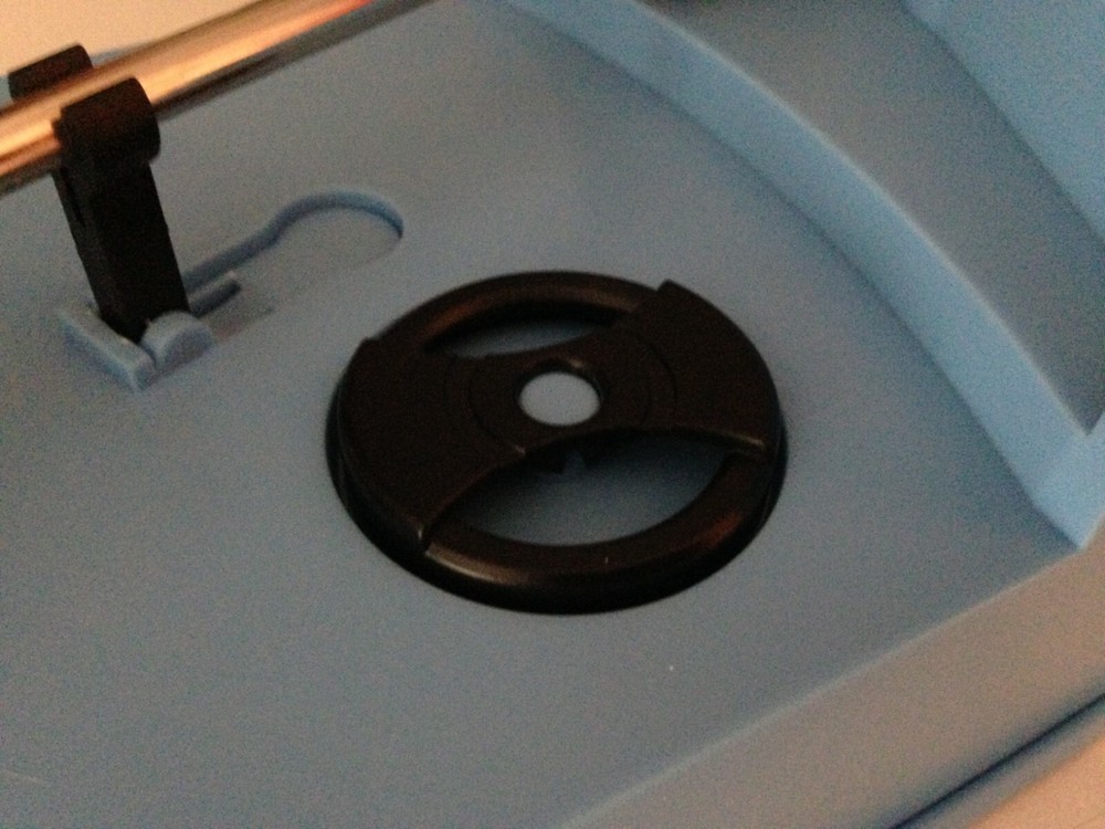 Sylvania Portable Turntable USB Encoding! USB or Battery Powered! STT008USB-BLUE