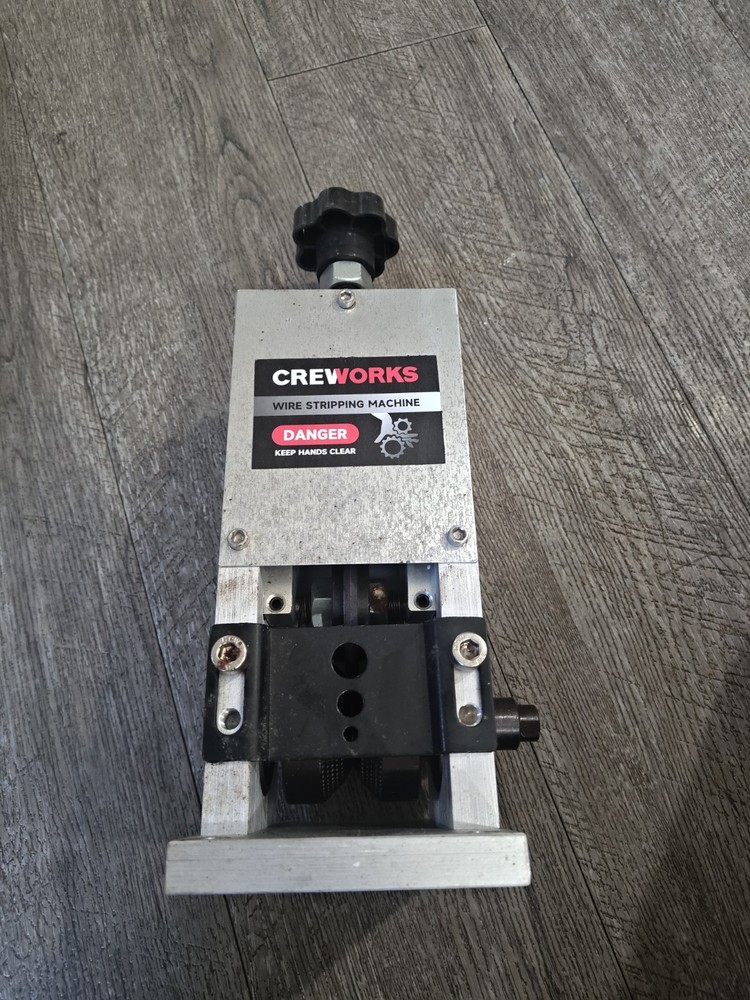 CREWORKS Manual Copper Wire Stripping Machine (1.5-25 mm)Cables Wire Stripper