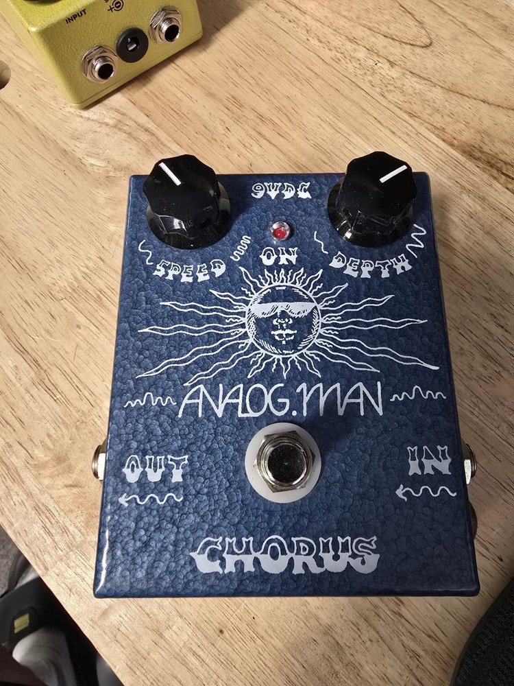 Analog Man Chorus  Analog Effects Pedal