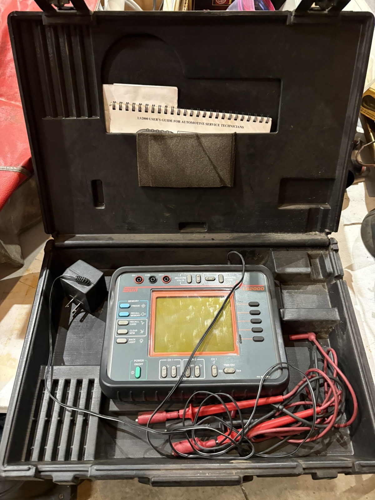 Sun LS2000 Automotive Oscilloscope diagnostic tool. Vintage automotive