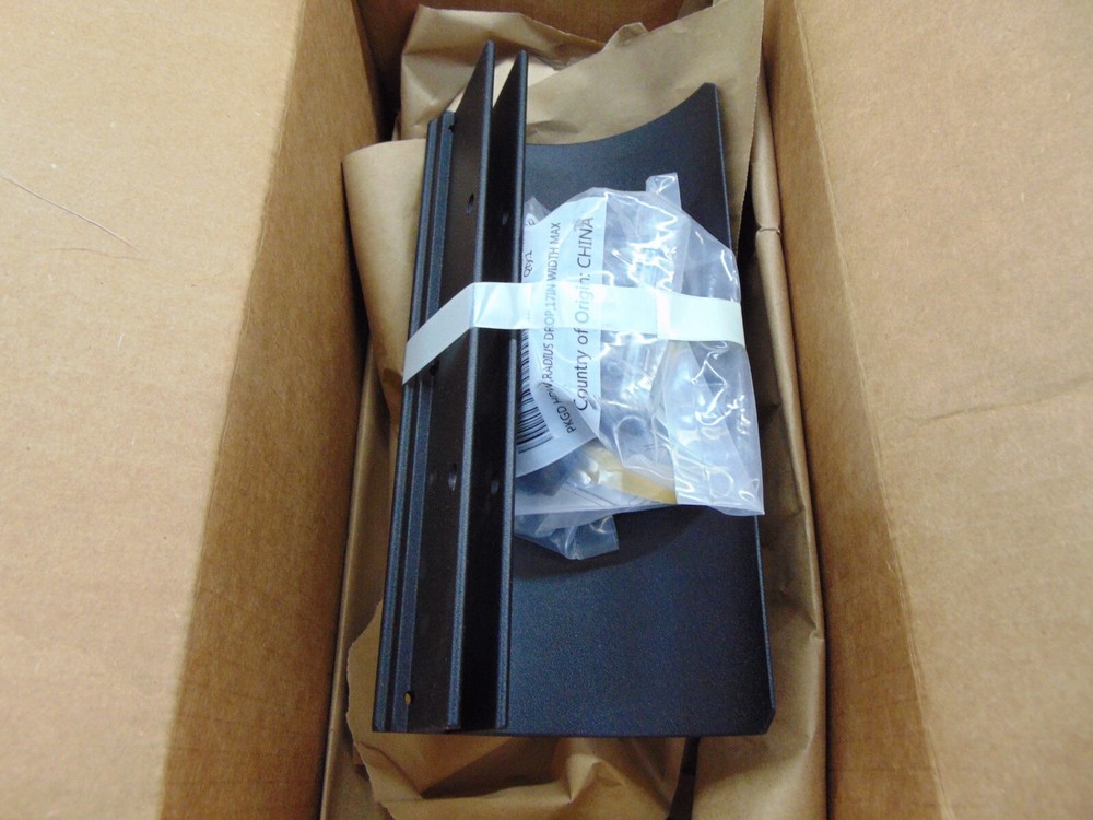 Anixter 12101-701 Radius Drop Vertical BK