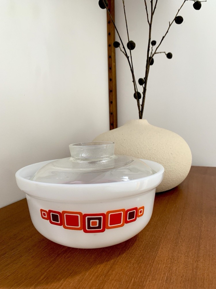 Agee Pyrex Moderne Half Tubby